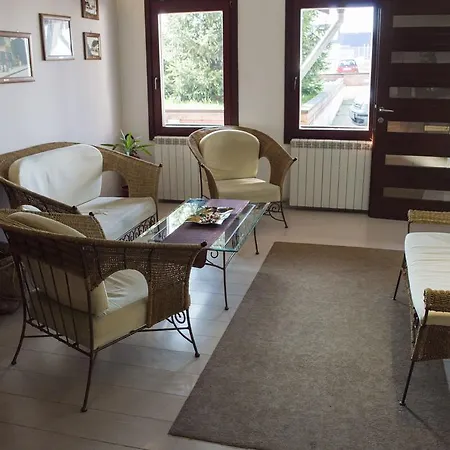 Hotel Garni Family Belgrade