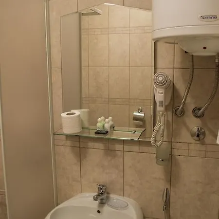 Garni Family Hotel 3*