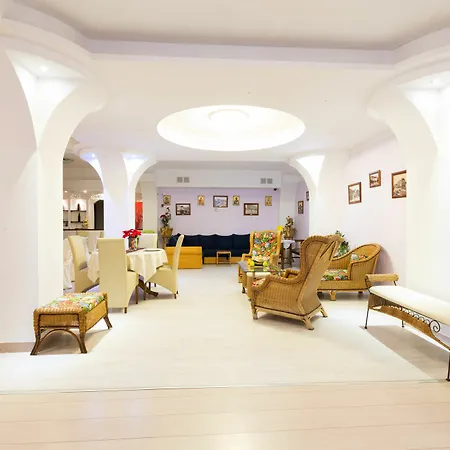 Hotel Garni Family 3*