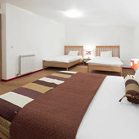 Garni Family Hotel 3*