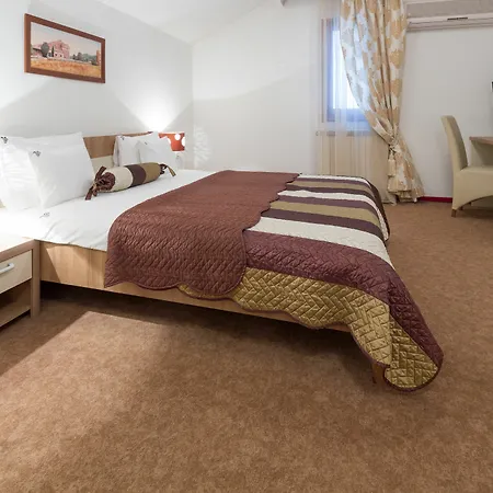 Hotel Garni Family Belgrade