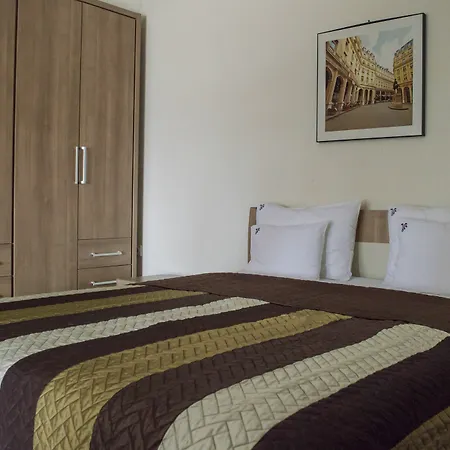 Hotel Garni Family 3*