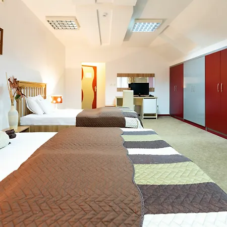 Garni Family Hotel